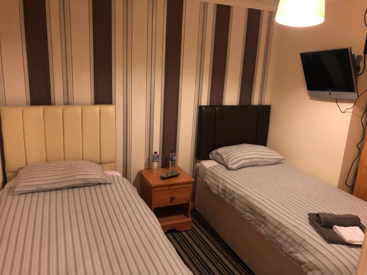 Saracen Head Hotel Beith Dış mekan fotoğraf